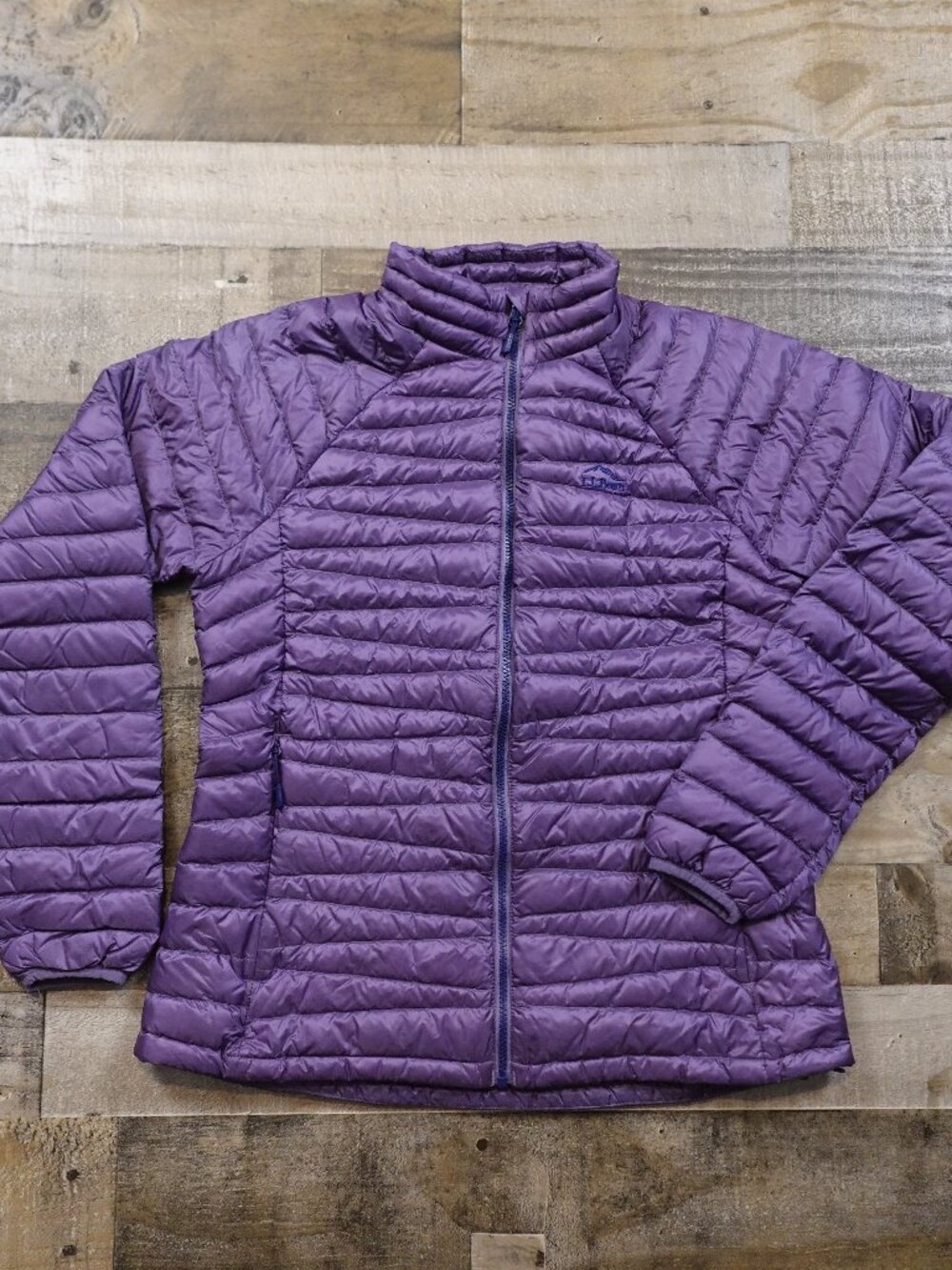 L.L. Bean Ultralight 850 Down Sweater Women's Medium Purple Puffer Jacket